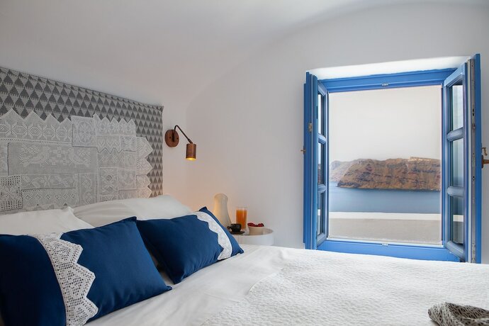 Imagen de la habitación del Hotel Esperas Santorini. Foto 16
