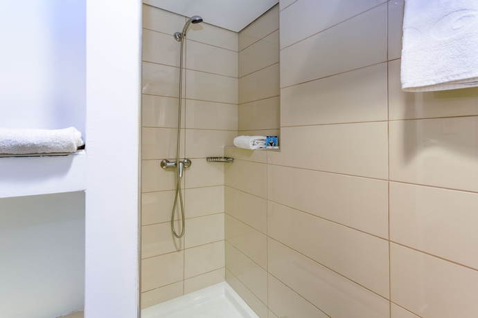 Imagen de la habitación del Hotel Esperia City. Foto 7