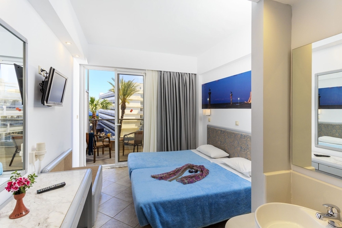 Imagen de la habitación del Hotel Esperia City. Foto 8