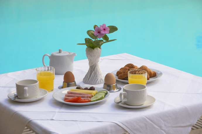 Imagen del bar/restaurante del Hotel Esperia City. Foto 4