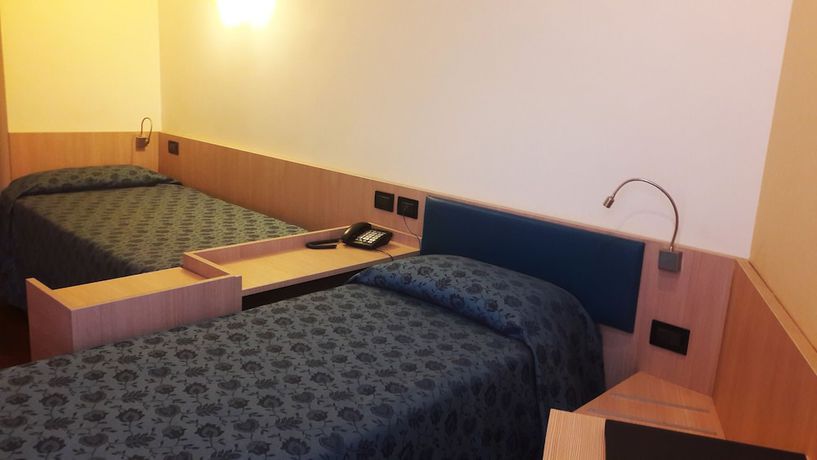 Imagen de la habitación del Hotel Esperia, G&eacute;nova. Foto 3