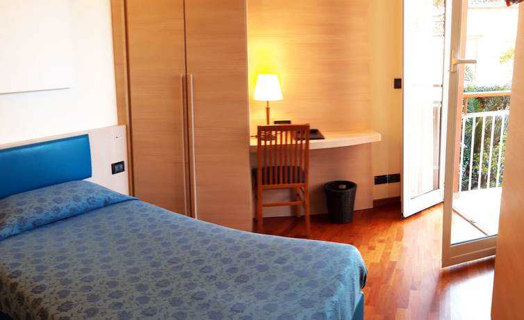 Imagen de la habitación del Hotel Esperia, G&eacute;nova. Foto 7