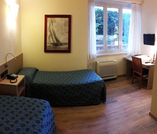 Imagen de la habitación del Hotel Esperia, G&eacute;nova. Foto 9