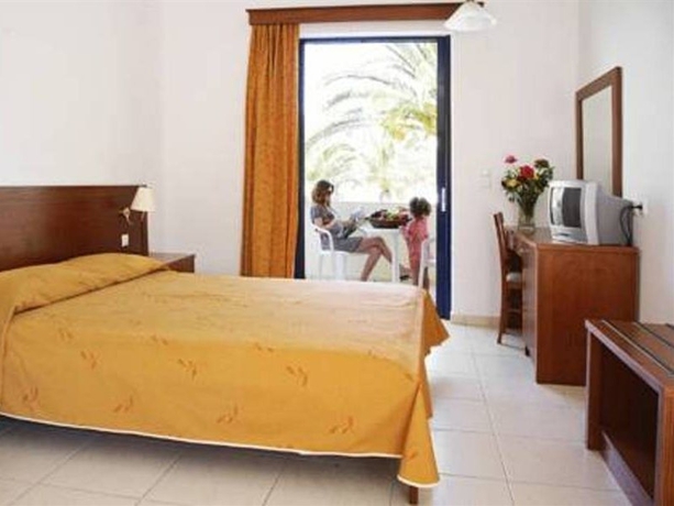 Imagen general del Hotel Esperia, Marmari. Foto 1