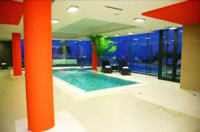 Imagen de la piscina del Hotel Esperia Palace. Foto 18