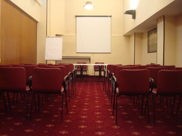 Imagen de los interiores del Hotel Esperia, Rho. Foto 8