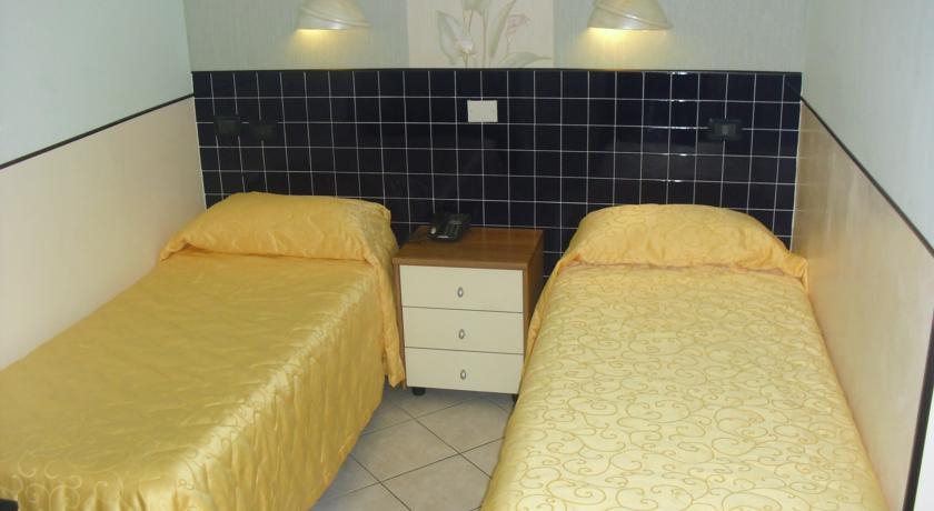 Imagen de la habitación del Hotel Esperia, San Remo. Foto 5