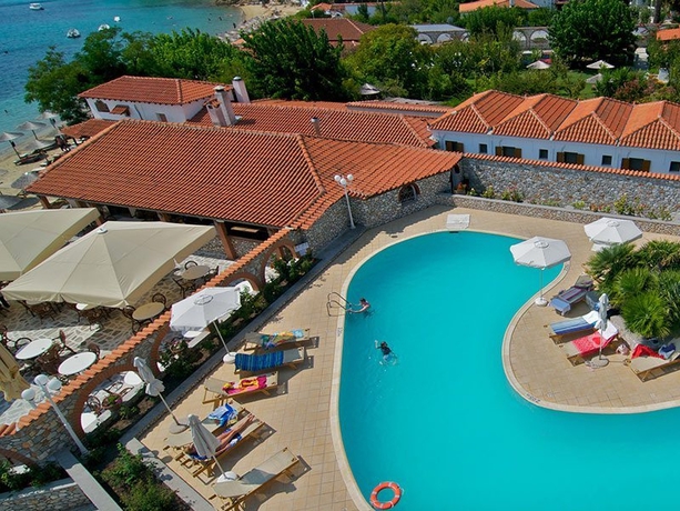 Imagen general del Hotel Esperides Beach Resort, ACHLADIES. Foto 2