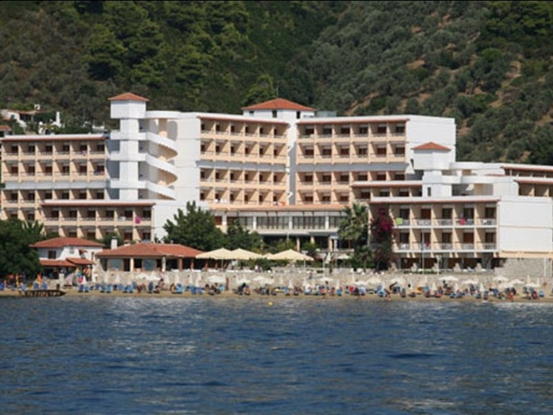 Imagen general del Hotel Esperides Beach Resort, ACHLADIES. Foto 5