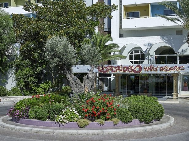 Imagen general del Hotel Esperides Beach Resort, Kallithea Rodas. Foto 4