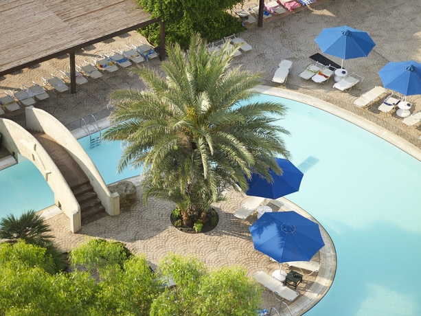 Imagen de la piscina del Hotel Esperides Beach Resort, Kallithea Rodas. Foto 15