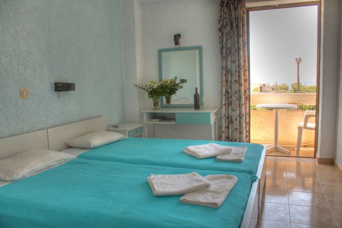 Imagen de la habitación del Hotel Esperides, Creta. Foto 13