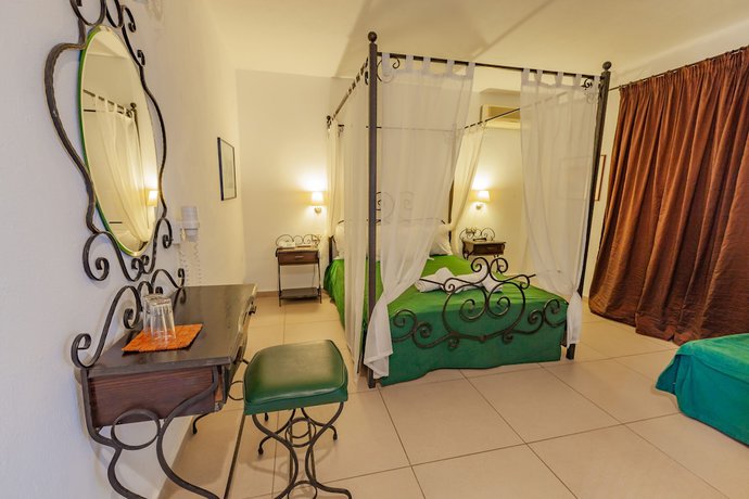 Imagen de la habitación del Hotel Esperides, Papalimani. Foto 7