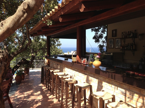 Imagen de la piscina del Hotel Esperides Resort Crete, The Authentic Experience. Foto 14