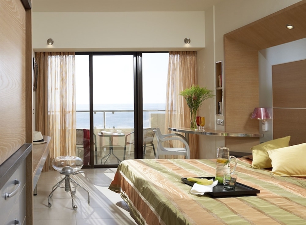 Imagen de la habitación del Hotel Esperos Palace Resort. Foto 11