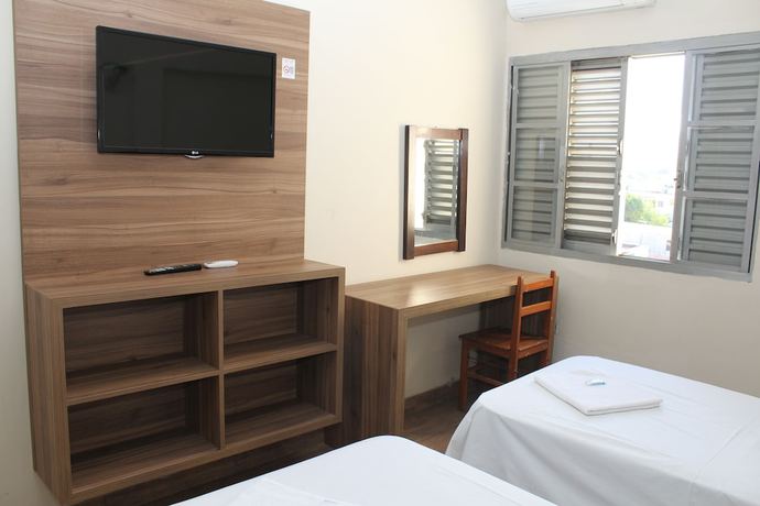 Imagen de la habitación del Hotel Espig&atilde;o Palace. Foto 12