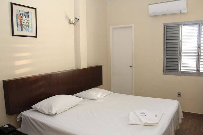 Imagen de la habitación del Hotel Espig&atilde;o Palace. Foto 16