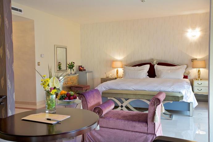 Imagen de la habitación del Hotel Espinas International. Foto 5