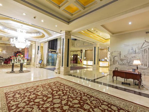 Imagen de la habitación del Hotel Espinas International. Foto 12