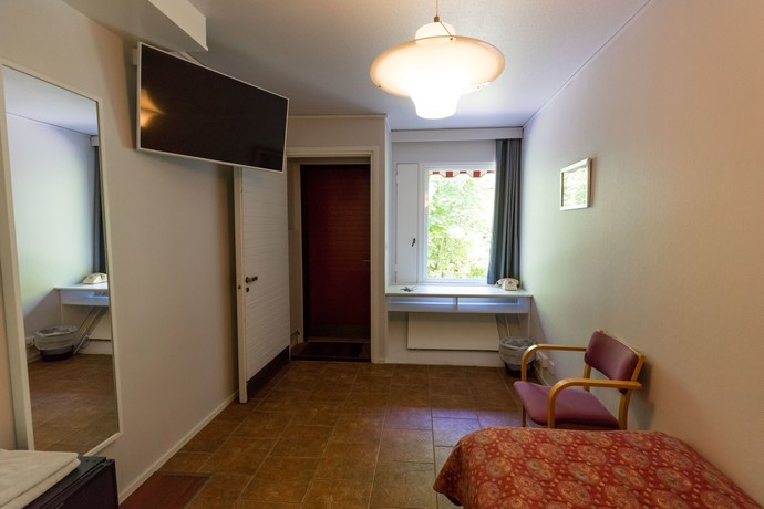 Imagen de la habitación del Hotel Esplanad. Foto 14