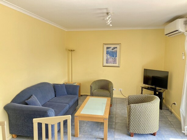 Imagen general del Hotel Esplanade Apartments At West Beach. Foto 6