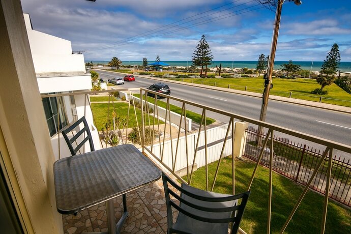 Imagen general del Hotel Esplanade Apartments At West Beach. Foto 10