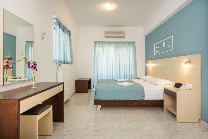 Imagen de la habitación del Hotel Esplanade Apartments, Kalath&aacute;s. Foto 19