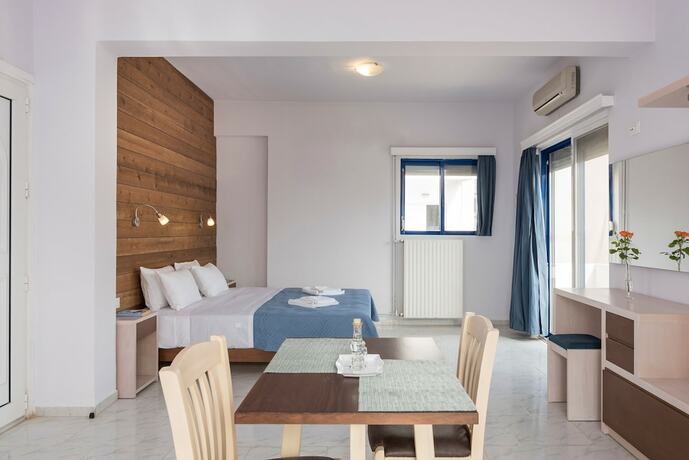 Imagen de la habitación del Hotel Esplanade Apartments, Kalath&aacute;s. Foto 20
