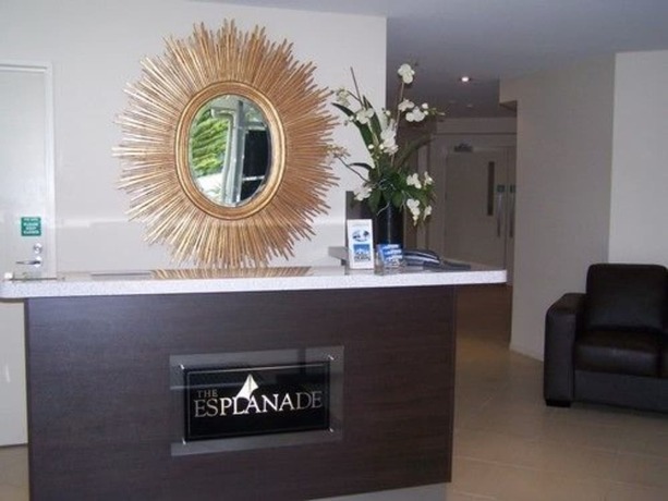 Imagen de los interiores del Hotel Esplanade Apartments, Whitianga. Foto 39