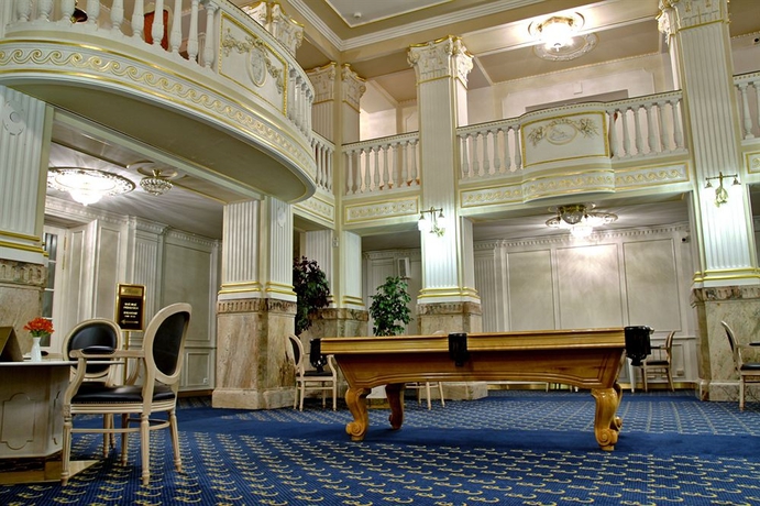 Imagen de los interiores del Hotel Esplanade Spa and Golf Resort. Foto 15