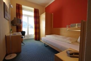 Imagen de la habitación del Hotel Esplanade Swiss Quality Hotel. Foto 8
