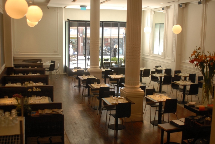 Imagen del bar/restaurante del Hotel Esplendor By Wyndham Buenos Aires. Foto 4