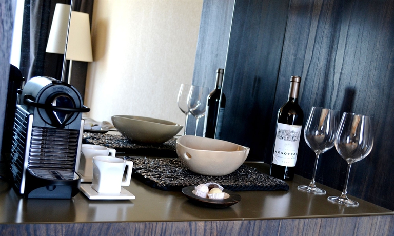 Imagen de la habitación del Hotel Esplendor By Wyndham Buenos Aires Plaza Francia. Foto 13