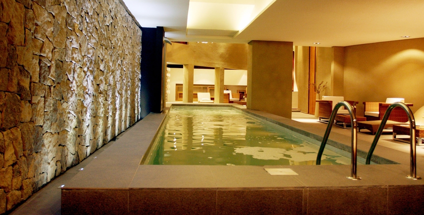 Imagen de la piscina del Hotel Esplendor By Wyndham El Calafate. Foto 13