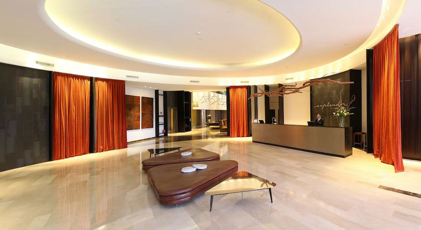 Imagen de los interiores del Hotel Esplendor By Wyndham Mendoza. Foto 17