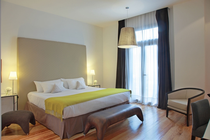 Imagen de la habitación del Hotel Esplendor By Wyndham Montevideo Cervantes. Foto 10