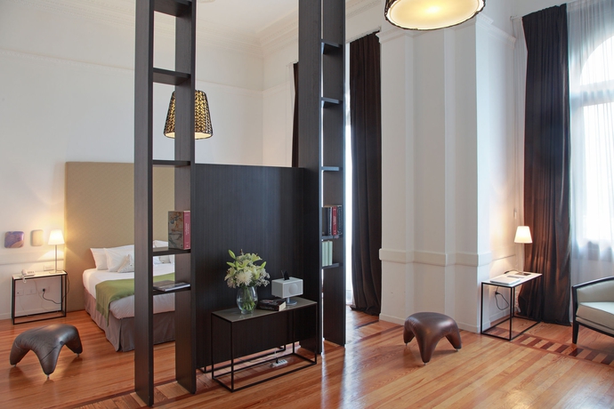 Imagen de los interiores del Hotel Esplendor By Wyndham Montevideo Cervantes. Foto 14