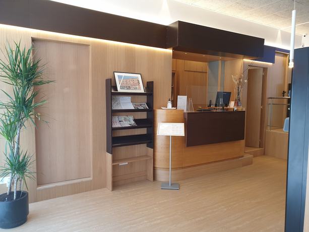 Imagen de los interiores del Hotel Esplugues. Foto 12