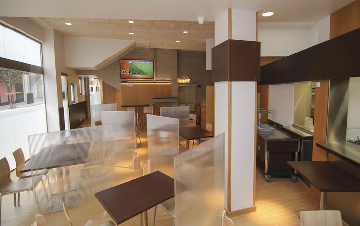 Imagen del bar/restaurante del Hotel Esplugues. Foto 6