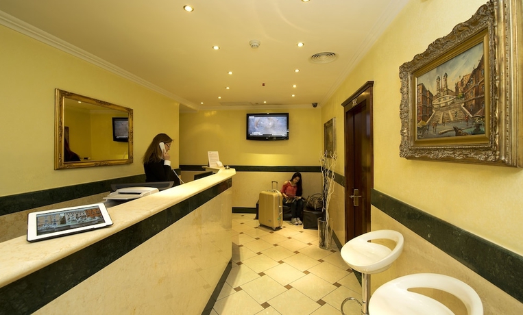 Imagen de los interiores del Hotel Esposizione Roma. Foto 18