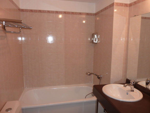 Imagen de la habitación del Hotel Esprit D'azur. Foto 8