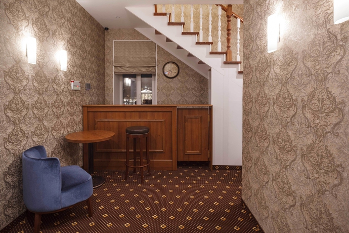 Imagen de los interiores del Hotel Esquire. Foto 16