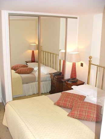 Imagen de la habitación del Hotel Esseborne Manor. Foto 3