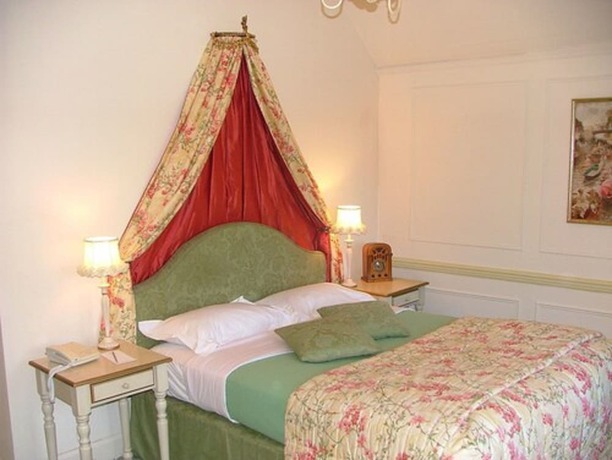 Imagen de la habitación del Hotel Esseborne Manor. Foto 18