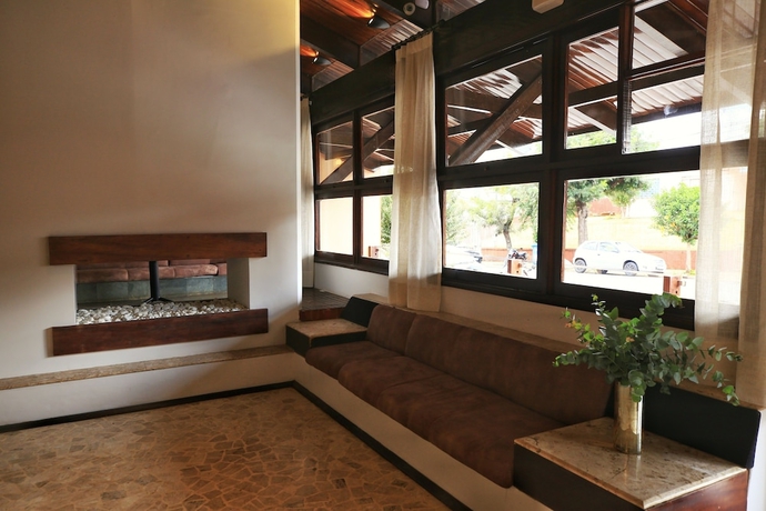 Imagen de los interiores del Hotel Ess&ecirc;ncia Pato Branco. Foto 15