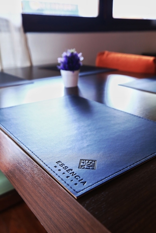 Imagen del bar/restaurante del Hotel Ess&ecirc;ncia Pato Branco. Foto 2