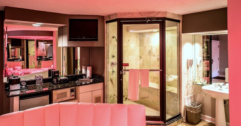 Imagen de la habitación del Hotel Essence Suites. Foto 13