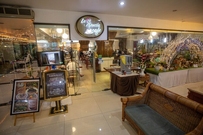 Imagen del bar/restaurante del Hotel Essencia. Foto 14