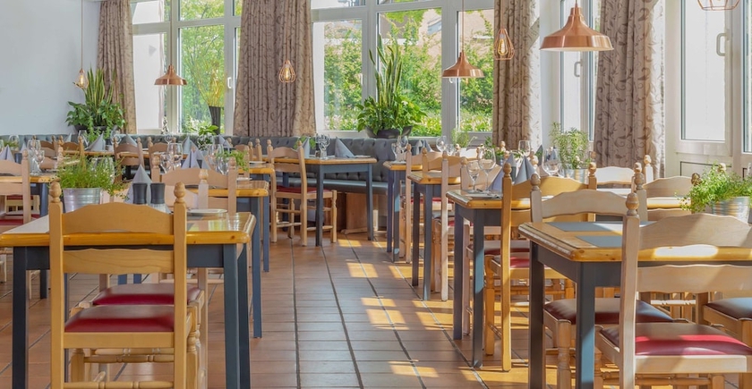 Imagen del bar/restaurante del Hotel Essential By Dorint Remscheid. Foto 5