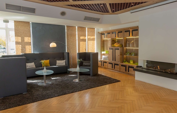 Imagen del bar/restaurante del Hotel Essential By Dorint Remscheid. Foto 8